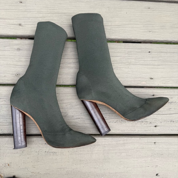 Yeezy Season 2 Knit Sock Ankle Military Boots in Dark Olive size 39 - Picture 3 of 16